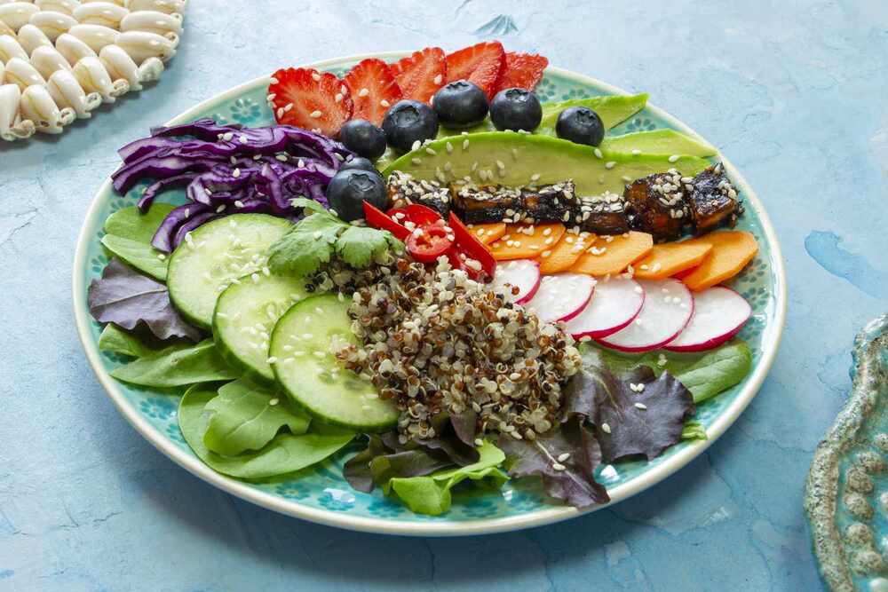 https://www.realsimple.com/healthiest-foods-to-eat-for-lunch-8768204