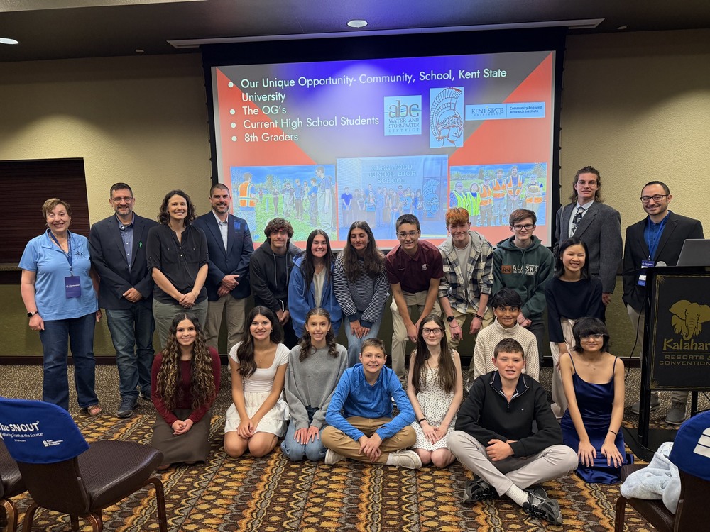 group photo of 16 bhs and bgjhs students with teachers and ABC Water District at Stormwater Conference