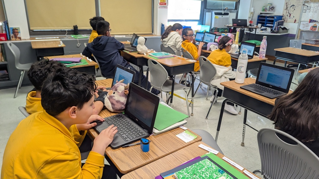 The 6th graders were introduced to Themes in World History this week.  They read about each theme in a group and completed activities to show their understanding.