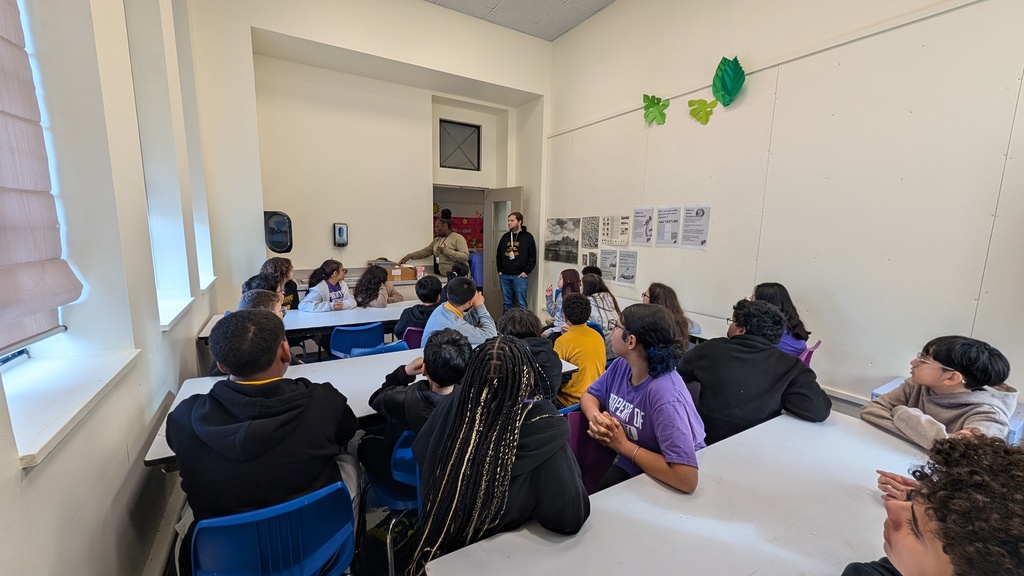 6TH GRADE FIELD TRIP TO THE NEWARK MUSEUM!! 