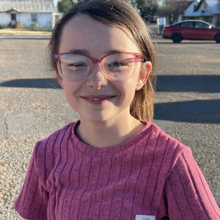 Shout out to Jensyn Turner for helping a fellow classmate. She did this willingly and with patience. Thank you Jensyn for caring about others