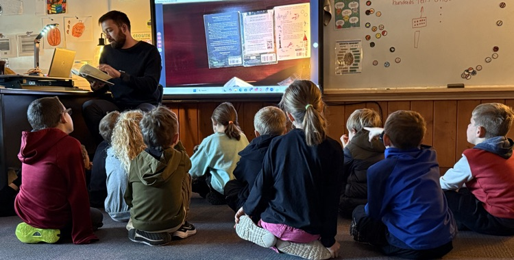 Learning in 1st grade in 2025!