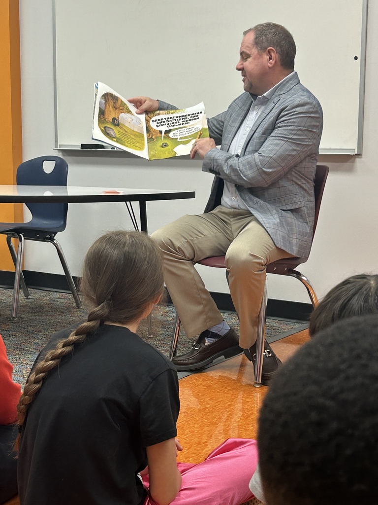 Moulin as guest reader