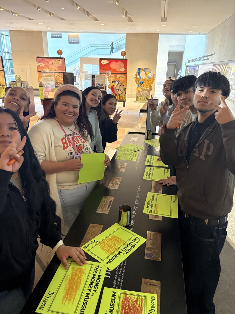 students at the Money Museum 