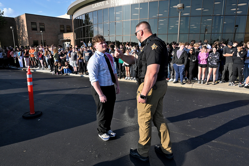 deputy conducting simulated DUI test