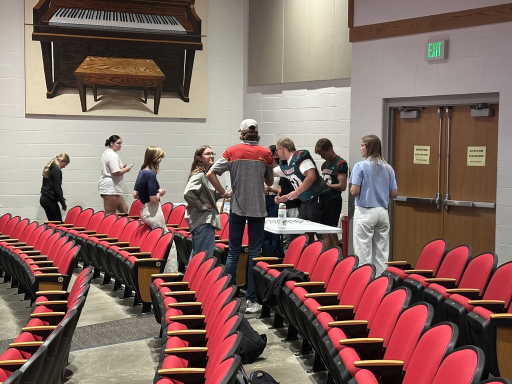 Boone students providing feedback to ISU students about ideas for community parks.
