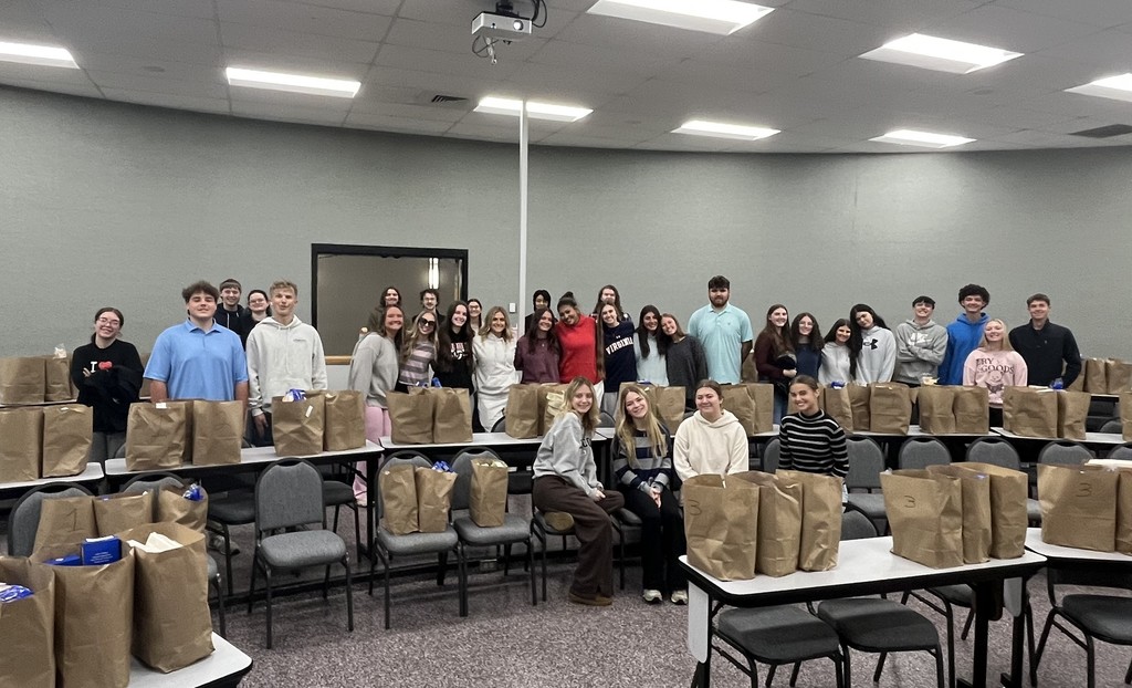 Seniors help with food donation