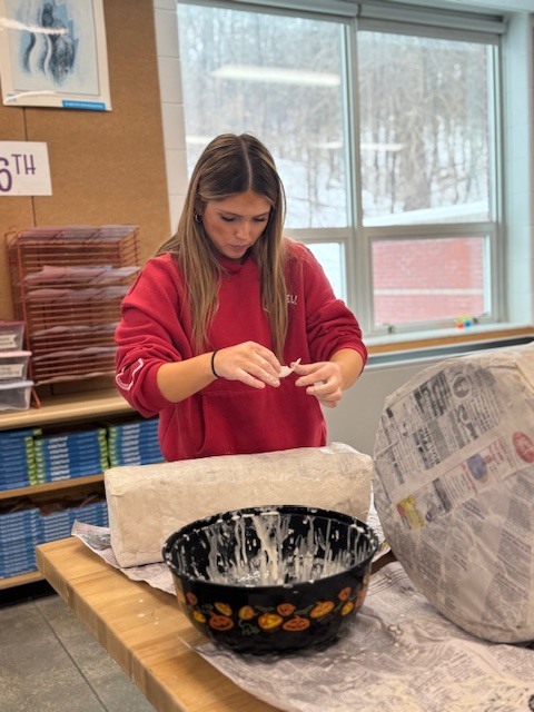 Amanda's Pringle can