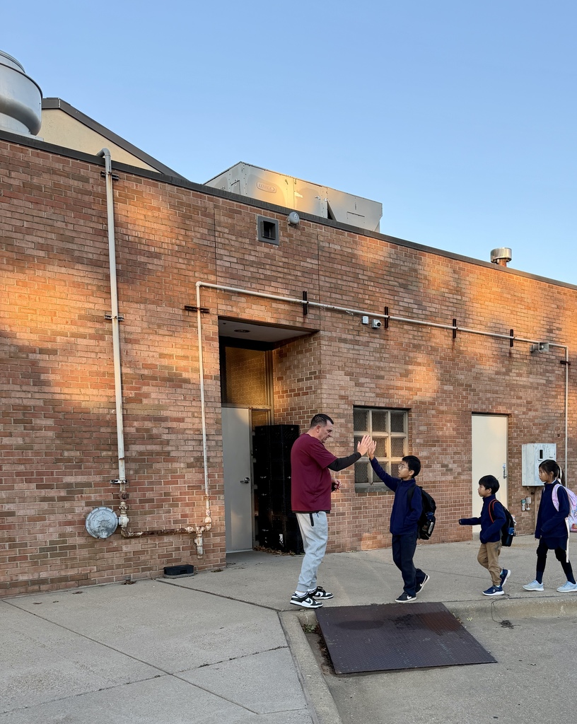 BPCC Men's Basketball Team greets students 
