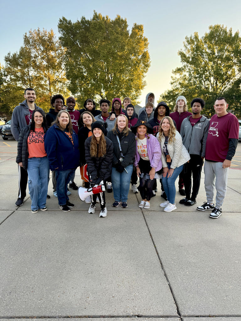 BPCC Men's Basketball Team greets students 