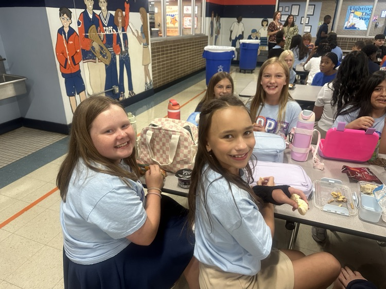 6th grades first lunch time in middle school!