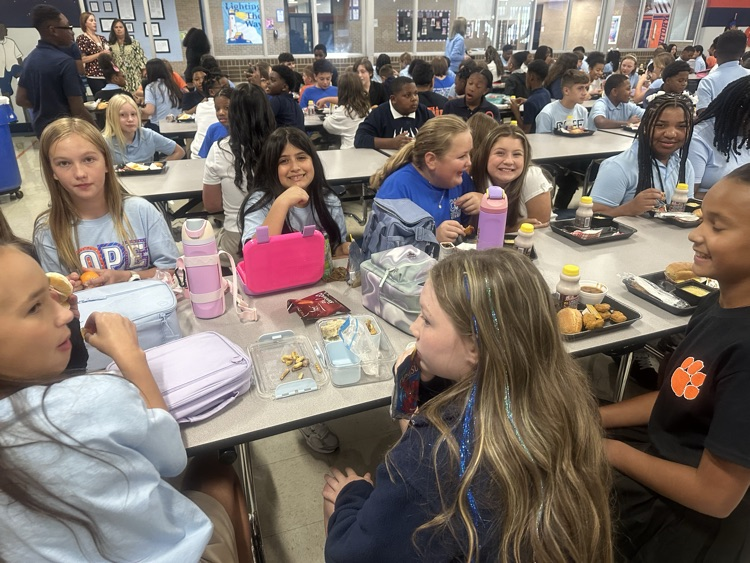 6th grades first lunch time in middle school