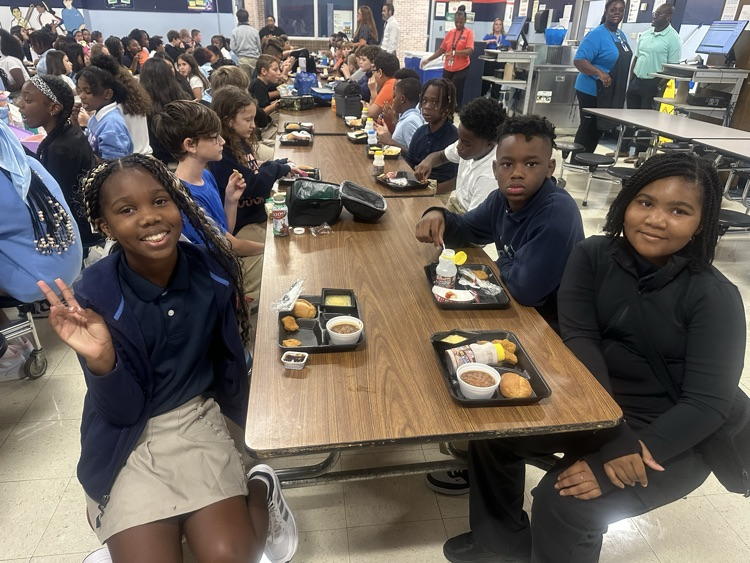 6th grades first lunch time in middle school