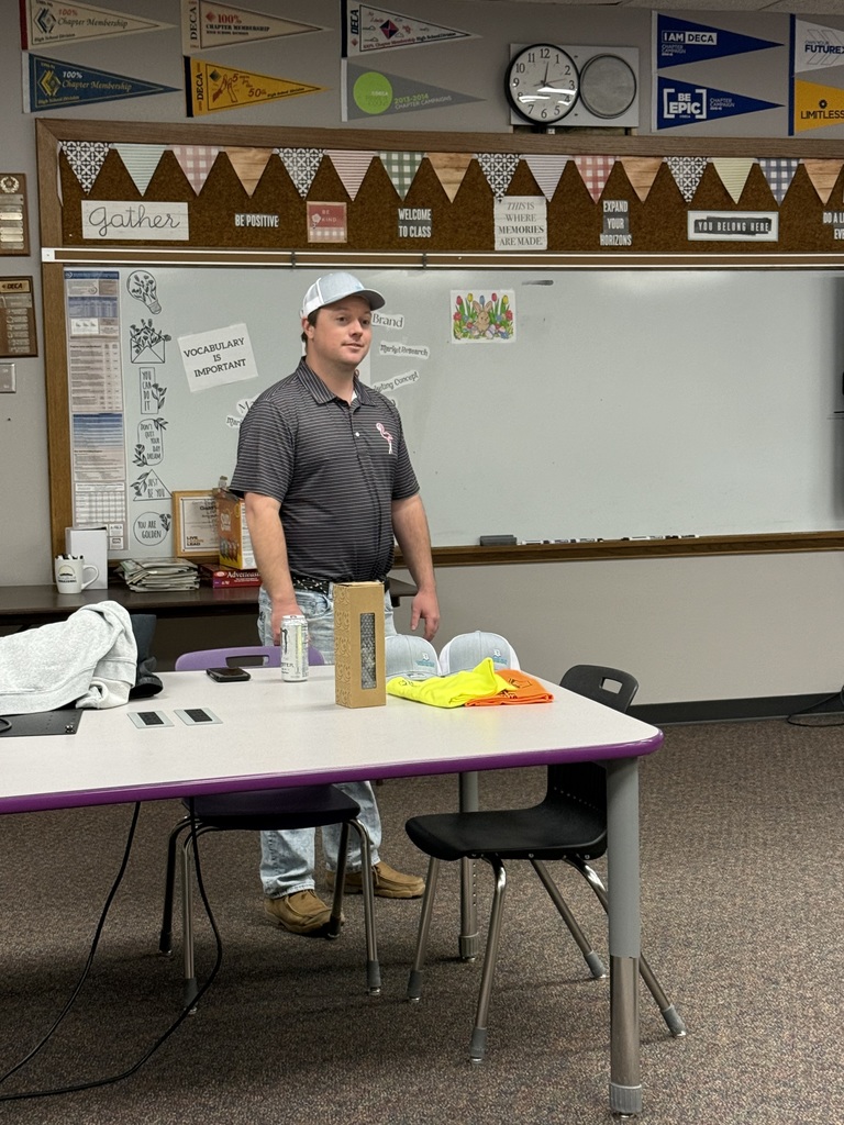 Marketing II guest speaker Eric Herbel