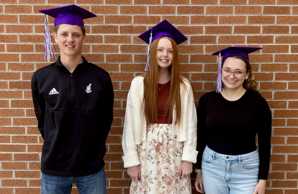 We had 3 students attend the Best of the Class luncheon in Minot yesterday, Landon Siemens, Audrey Wierson, and Ashlyn Follman. 