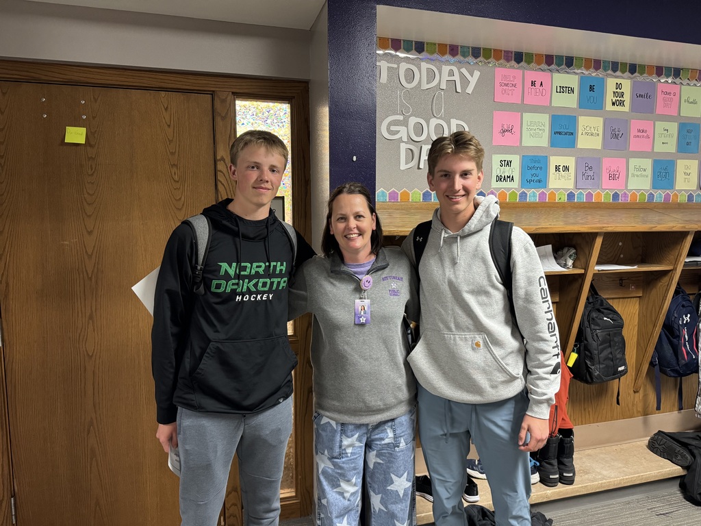 Teacher of the 4th Quarter Mrs. Palmer---School Spirit