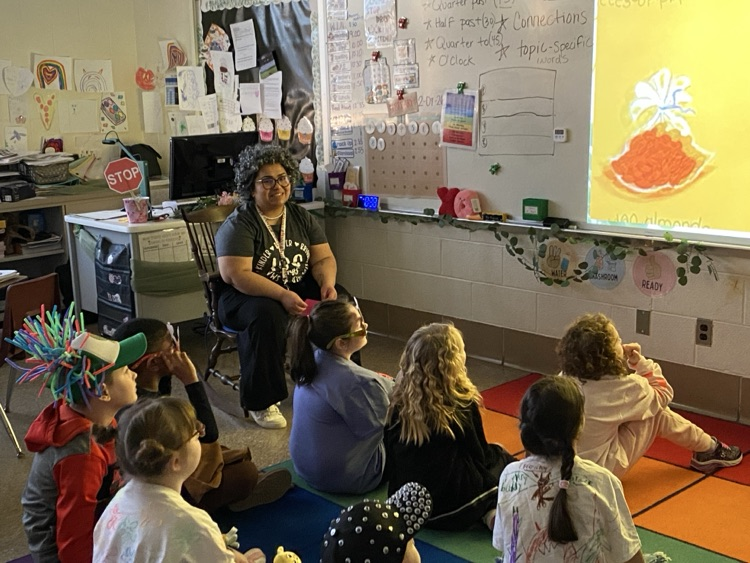 teacher dressed as 100 year old