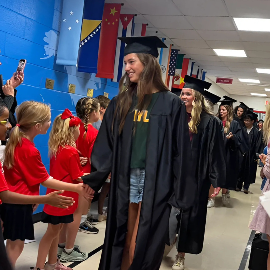 Grad Walk Potter Gray