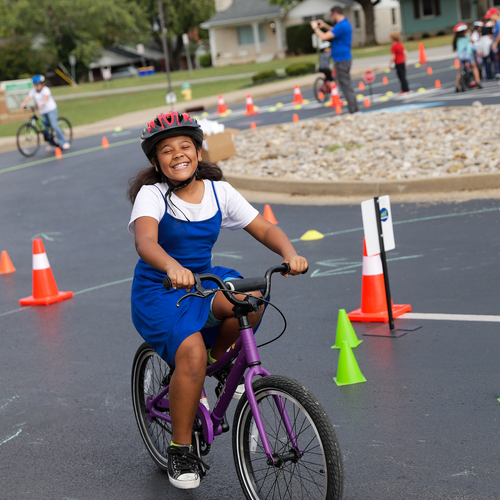 4th Grade: BikeWalkBG Program