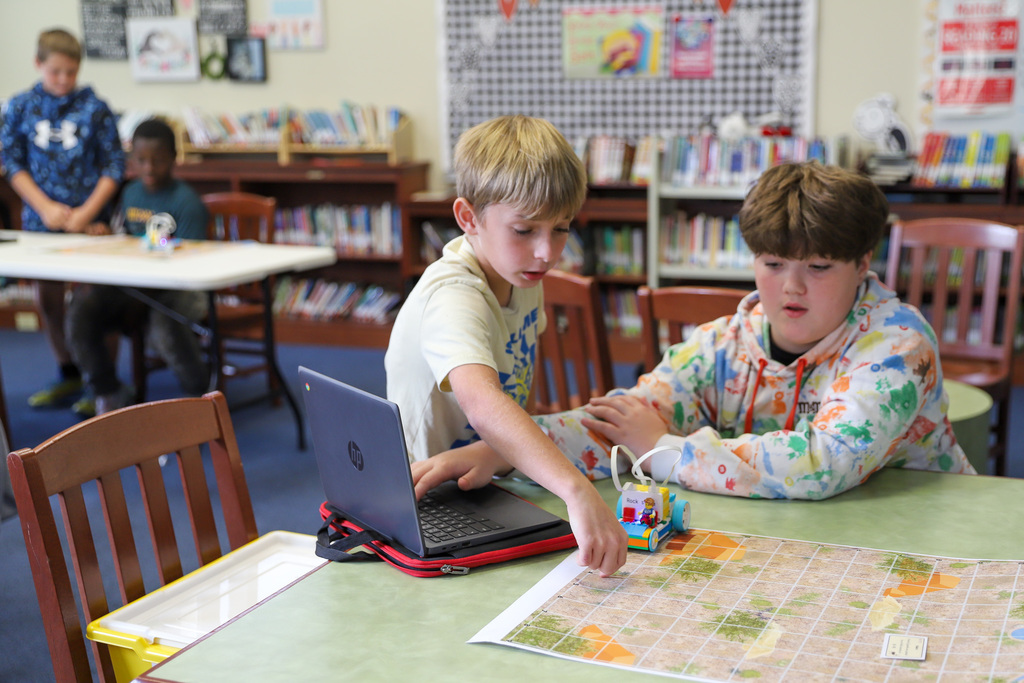 Working together to code a LEGO Jeep