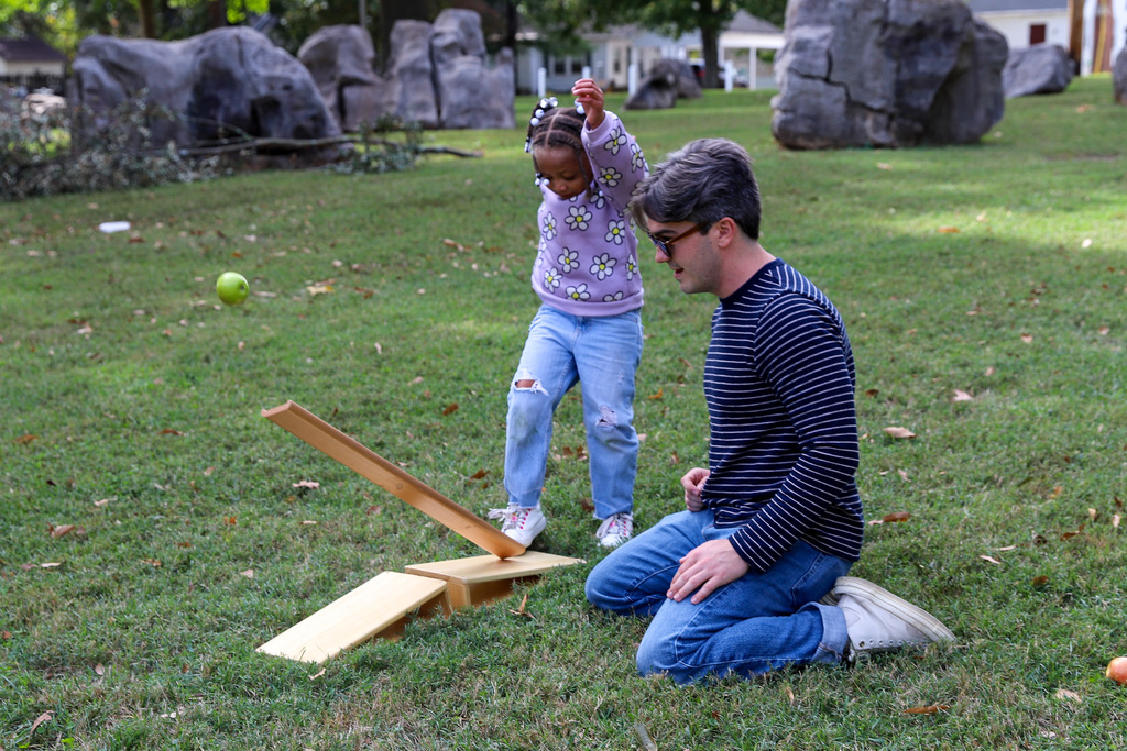 Apple races: PreK Family Engagement