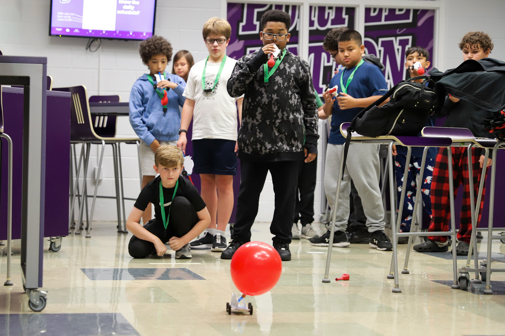 BGJHS Racing Balloon Cars