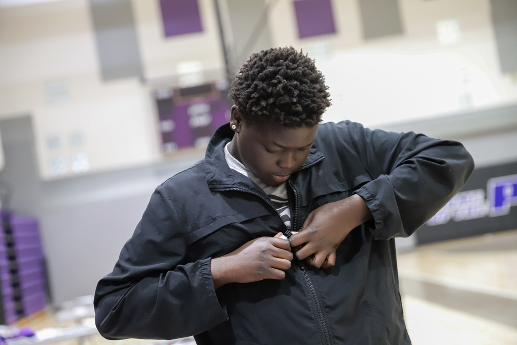 Adjusting wheels of car