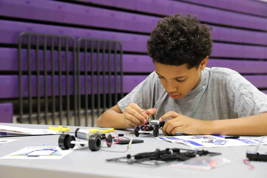 RISE Students Building Car