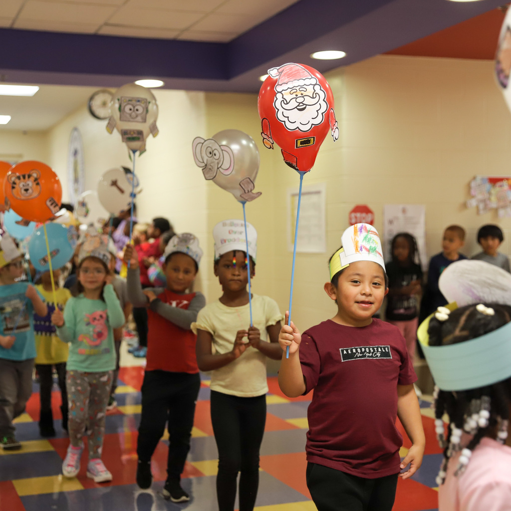 Balloon parade, Santa, elephant and tiger balloons