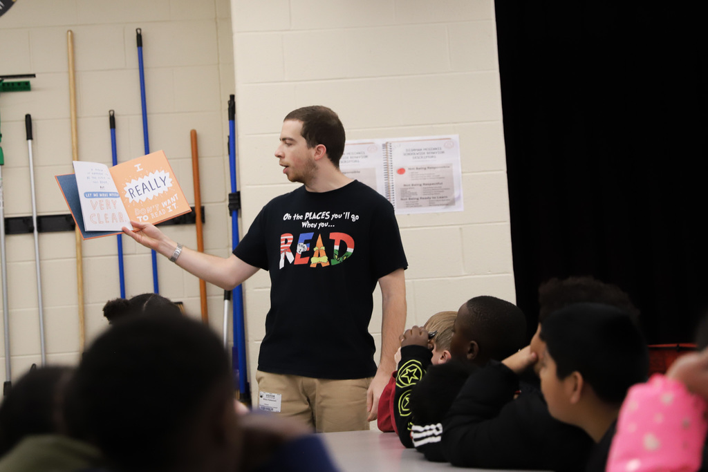 Read aloud with WKU Literacy Ambassadors