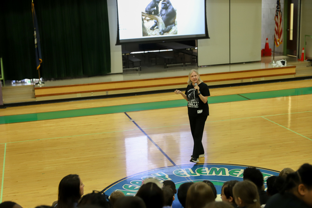 Katherine Applegate speaking to students at TC Cherry