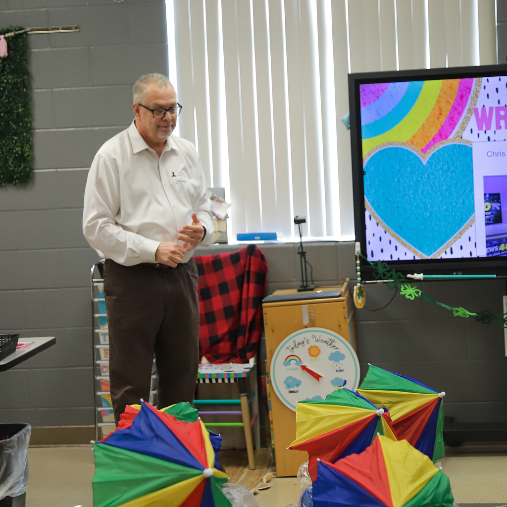 Chris Allen speaks to kindergarten students at PBC