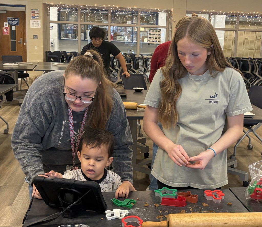 Cookie cutting with Early Learners and the culinary students
