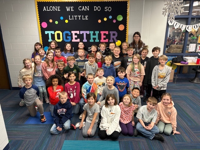 3rd Grade pic with student teacher Kami Chapp