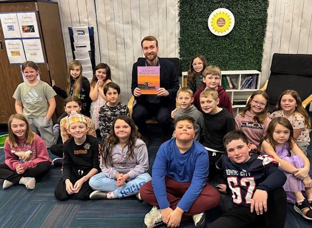 Rep Fairbairn Reads to 3rd Class Class