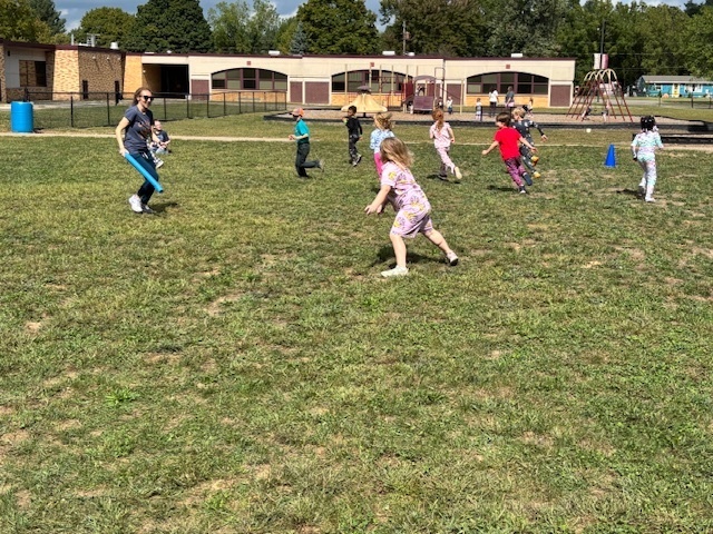 kids running