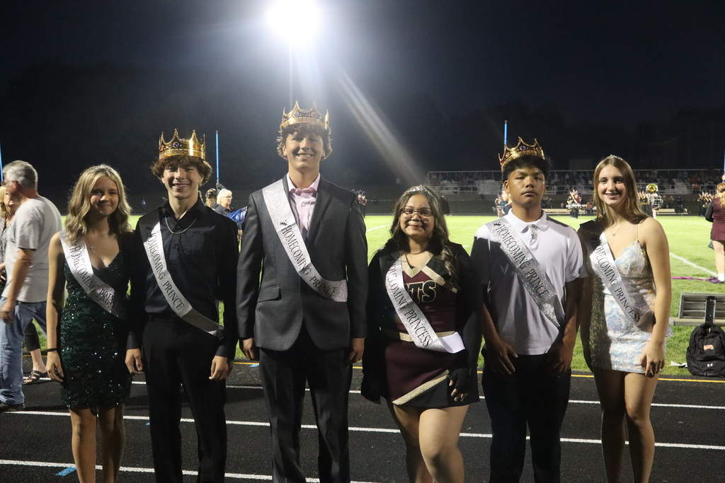 homecoming court