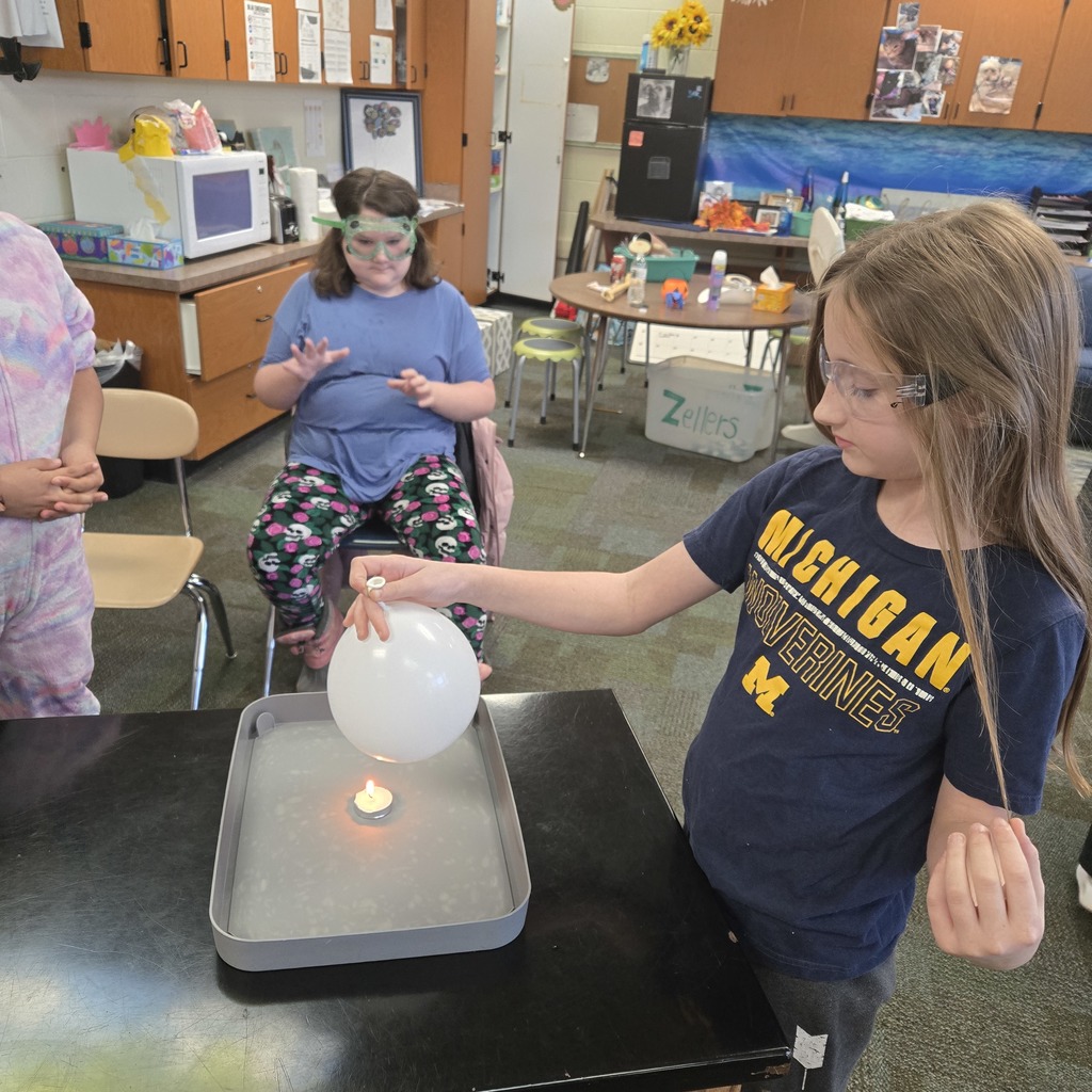 students with balloon