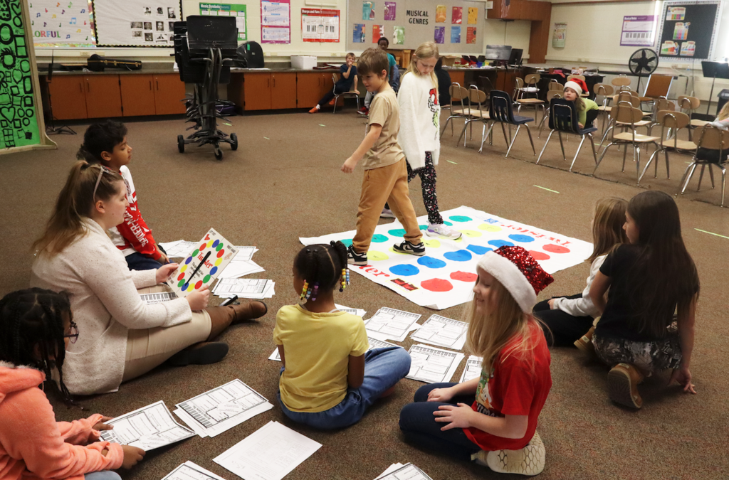 students playing twister