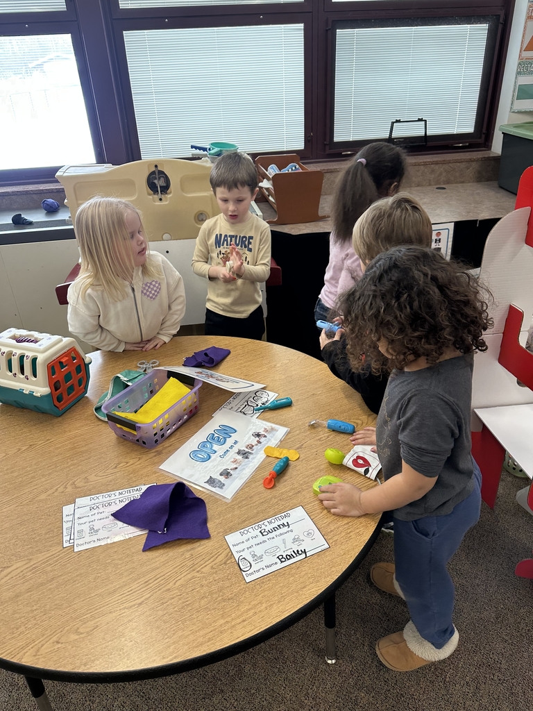 kids playing vet clinic