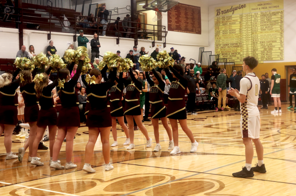 cheerleaders in tunnel
