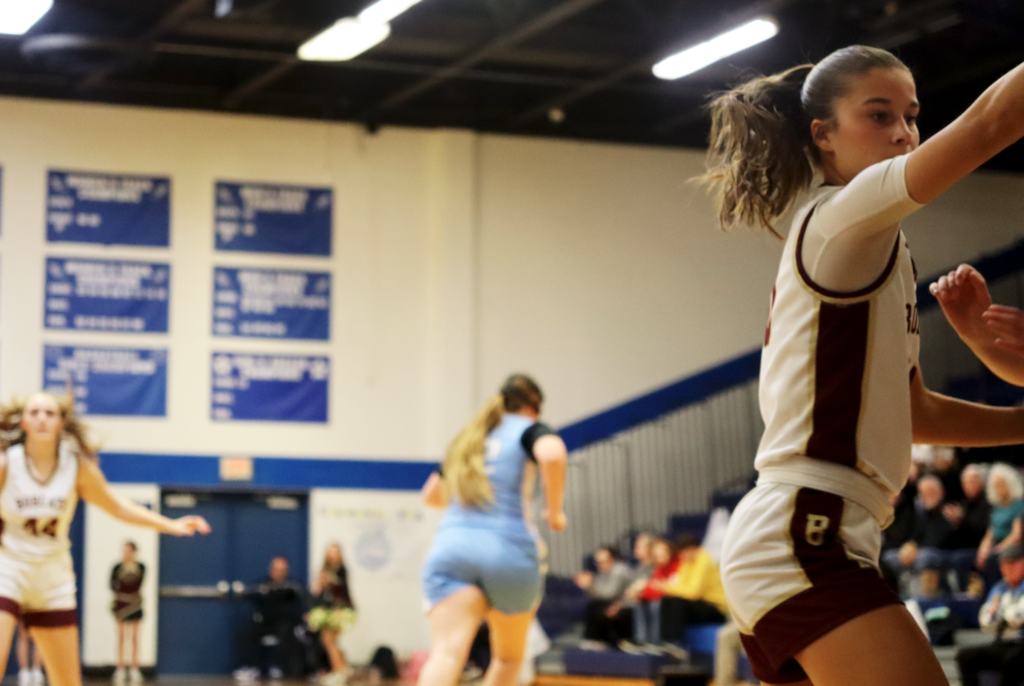 basketball player guarding