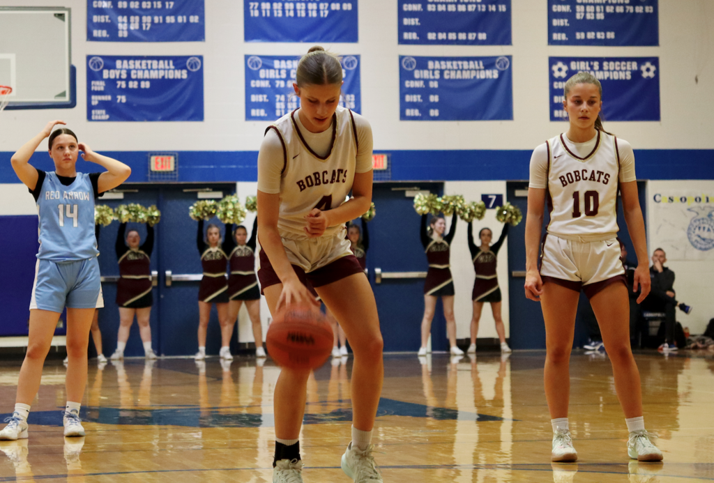 female basketball player doing free throw