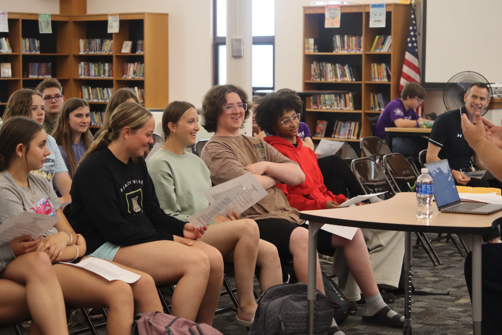 students at forum for superintendent search