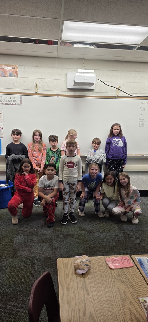 group of fourth graders in pajamas for comfy day