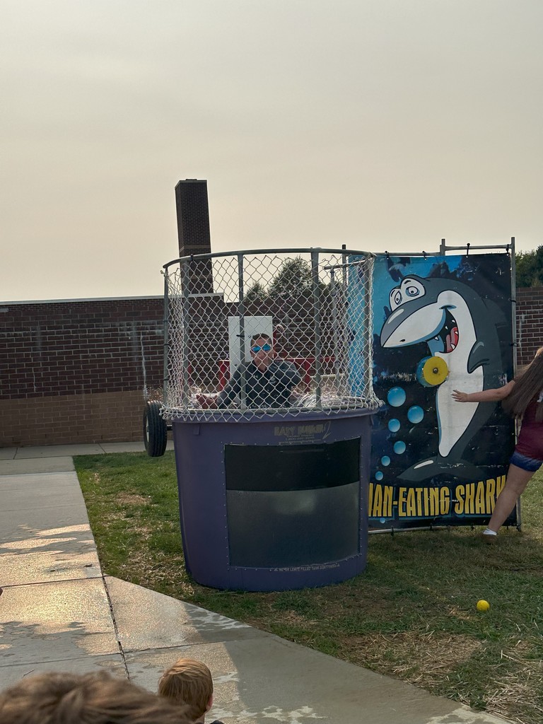 dunk tank
