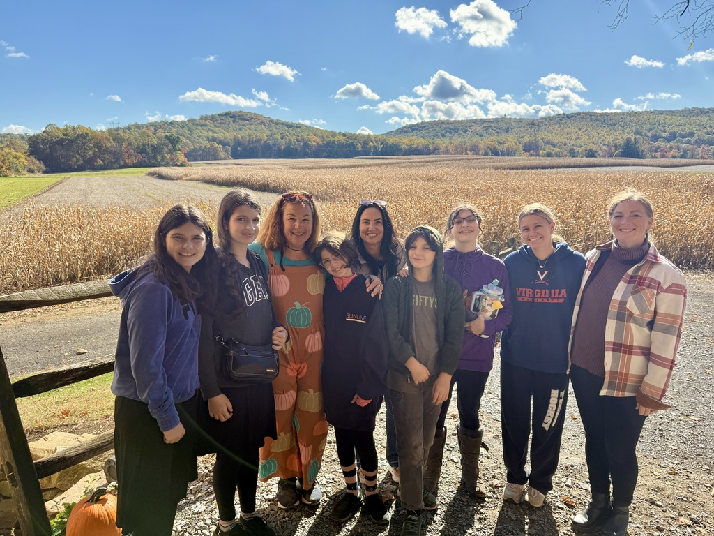 Perfect weather for a Fall field trip to the pumpkin patch!