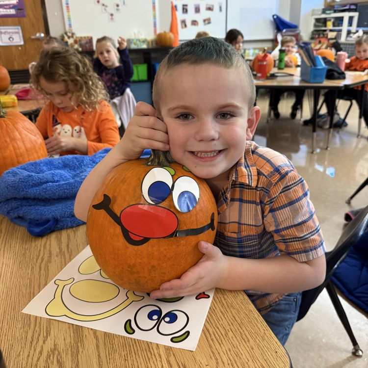 pumpkin decorating