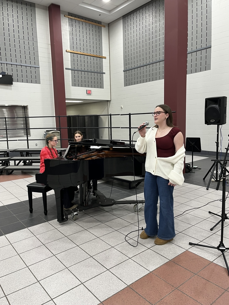 Ellis Kline and Ella Vaccaro perform at the Thanksgiving Luncheon