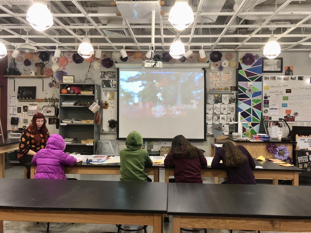 Students enjoy relaxing natures scenes while reflecting on what makes them grateful.